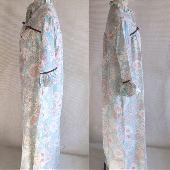 Vintage 70s Flower Power Print Cotton Prairie Gown - Picture 5 of 8